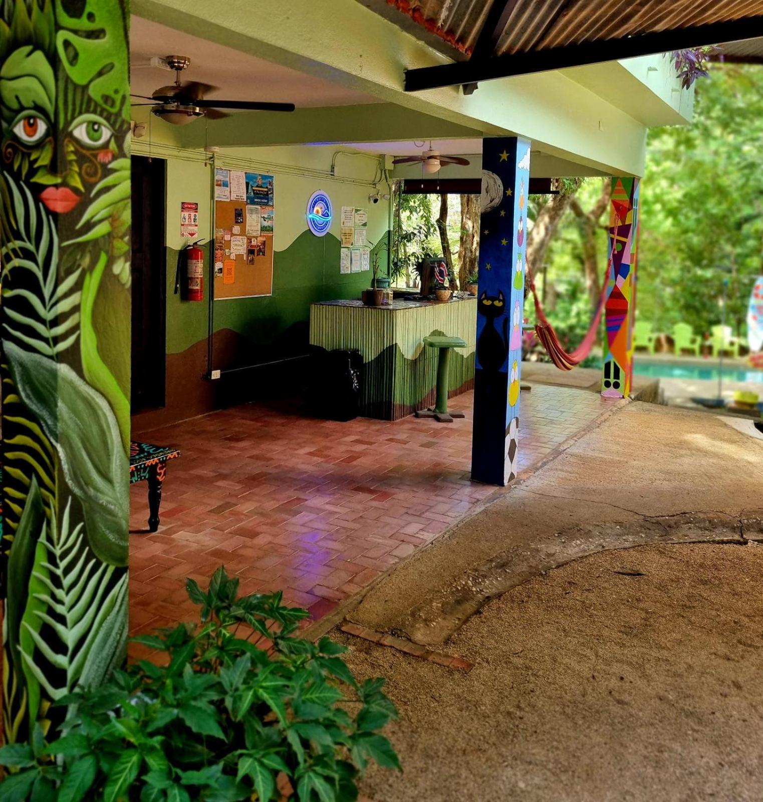 Casa Pura Vida Surf Hostel - Tamarindo Costa Rica Екстериор снимка