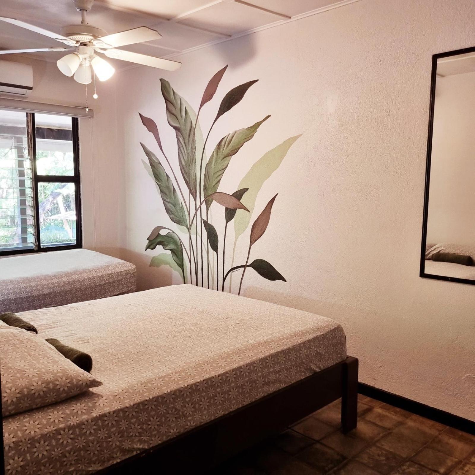 Casa Pura Vida Surf Hostel - Tamarindo Costa Rica Екстериор снимка